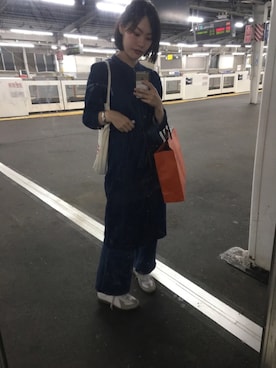 「DEPT（デプト）のアイテム（バッグ）」を使った、栞さん（レディース・167cm）の秋コーディネート