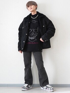 デニムジャケットを使った 黒ニット のメンズ人気ファッションコーディネート Wear