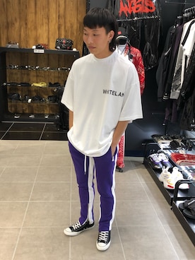 「WHITELAND（ホワイトランド）のWHITELAND/ホワイトランド/ビッグロゴオーバーサイズTシャツ（Tシャツ/カットソー）」を使った、natsushiさん（メンズ・175cm）の夏コーディネート