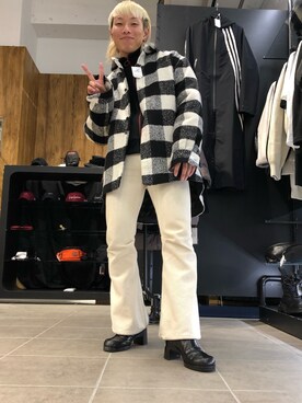 「WHITELAND BLACKBURN」｜「アイテム（その他アウター）」を使った、natsushiさん（メンズ・175cm）の秋コーディネート