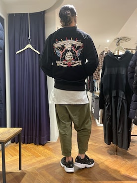 「schott（ショット）のアイテム（スカジャン）」を使った、せおさん（メンズ・178cm）の秋コーディネート