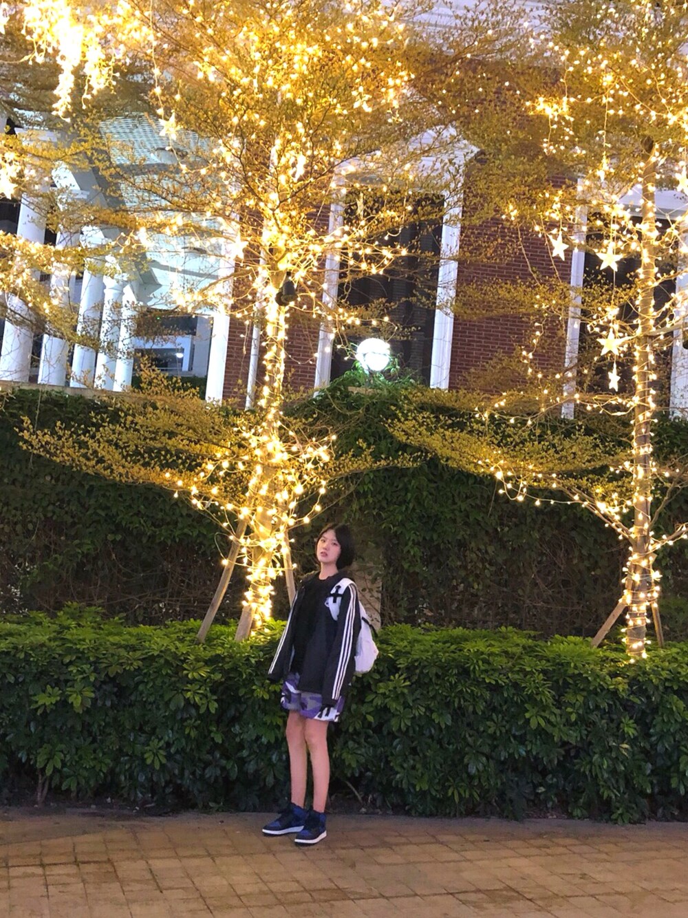 「adidasのadidas BECKENBAUER TRACK TOP（その他アウター、ブラック系）」を使った、NeptuneSolitaryさん（レディース・166cm）の春コーディネートの1枚目の写真