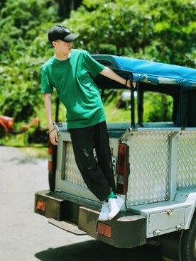 「アイテム（チノパンツ）」を使った、Charlie·王少さん（メンズ・165cm・20代）の夏コーディネート