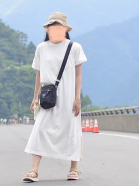 ワンピースを使った ベージュサンダル のコーディネート一覧 Wear