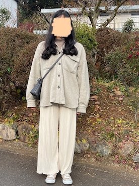 「消えそうな色コーデ」｜「アイテム（その他アウター）」を使った、miさん（レディース・164cm）の冬コーディネート