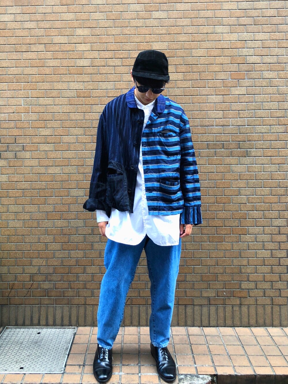 「シンプル、おしゃれさんと繋がりたい、大人カジュアル、ラフ、ビッグシルエット、オーバーサイズ、デニムパンツ、ストリート、きれいめカジュアル、gardenosaka」｜「GARDEN TOKYOのHender Scheme /エンダースキーマ/water proof jet cap（キャップ、ブラック系）」を使った、SEIGAさん（メンズ・175cm）の夏コーディネートの1枚目の写真