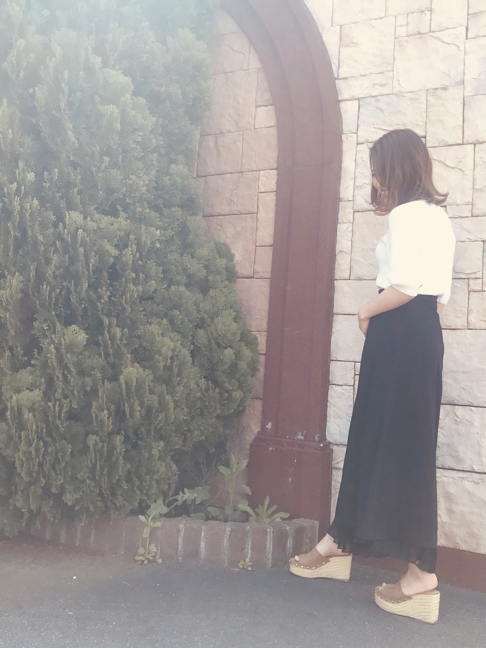 「AMERI、休日スタイル、今日のコーデ、プリーツパンツ、黒パンツ、シンプル、おしゃれさんと繋がりたい、outfit、巻きパンツ、２ＷＡＹ」｜「Ameriの2WAY PLEATS PANTS（その他パンツ、ブラック系）」を使った、9mm9さん（レディース・161cm）の春コーディネートの1枚目の写真