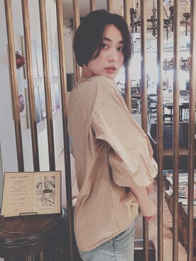 鶴田真梨さんのコーディネート