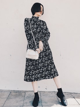 鶴田真梨さんのコーディネート