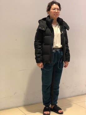 「デサント」｜「アイテム（ダウンジャケット/コート）」を使った、高安さん（レディース・153cm）の秋コーディネート