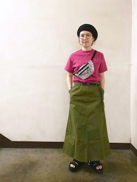 「アイテム（ボディバッグ/ウエストポーチ、シルバー系）」を使った、高安さん（レディース・153cm）の春コーディネート