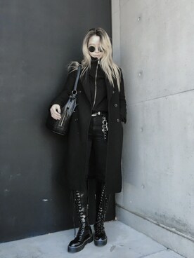 「HELMUT LANG（ヘルムートラング）のアイテム（パーカー、ブラック系）」を使った、Sakuraさん（レディース）の冬コーディネート