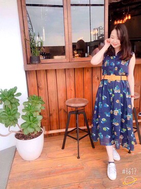 「REDYAZEL（レディアゼル）のアイテム（ジャンパースカート）」を使った、Sarah Luoさん（レディース・158cm）の春コーディネート