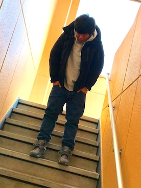 「BEAMS（ビームス）のアイテム（ダウンジャケット/コート）」を使った、井手口 孝太郎さん（メンズ・178cm）の秋コーディネート