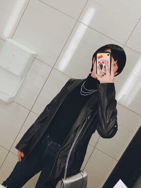 「stradivarius（ストラディバリウス）のアイテム（ライダースジャケット）」を使った、きょんさん（レディース・154cm）の冬コーディネート