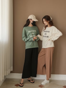 「justone（ジャストワン）のロゴビッグシルエットスウェット（Tシャツ/カットソー、ホワイト系）」を使った、justoneさんの秋コーディネート