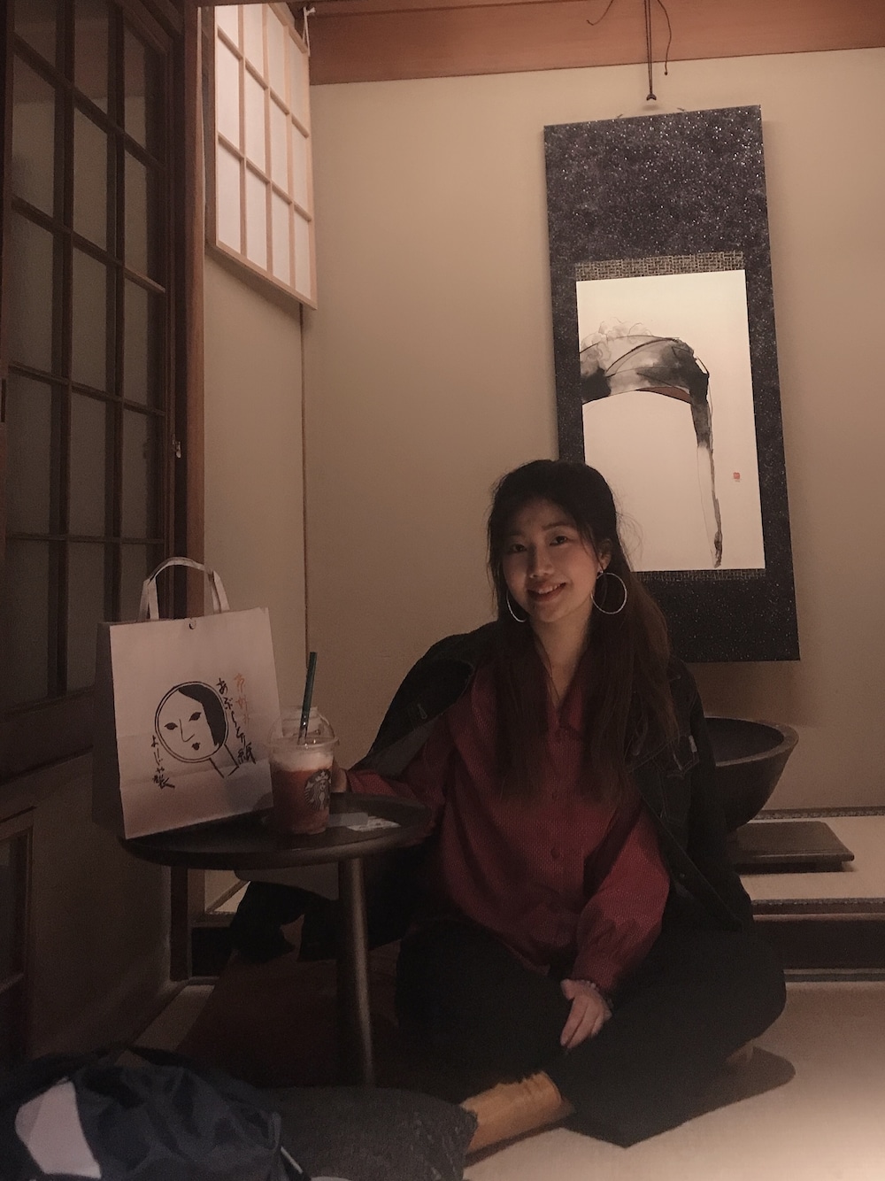 「シンプルコーデ」｜「古着のアイテム（シャツ/ブラウス、レッド系）」を使った、蛙噻噻さん（レディース・160cm）の春コーディネートの1枚目の写真