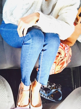 「GU（ジーユー）のアイテム（カーディガン/ボレロ、ホワイト系）」を使った、N.yuliさん（レディース・153cm）の冬コーディネート