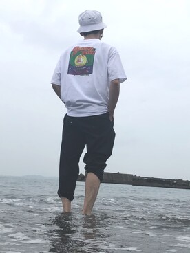 「BEAMS（ビームス）のアイテム（メガネ）」を使った、Yuji Okoshiさん（メンズ・173cm）の夏コーディネート