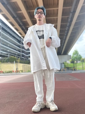 「黒縁メガネ」｜「アイテム（モッズコート）」を使った、Yuji Okoshiさん（メンズ・173cm）の春コーディネート