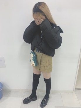 「ニーハイソックス」｜「アイテム（その他アウター）」を使った、黄泉さん（レディース・161cm）の冬コーディネート