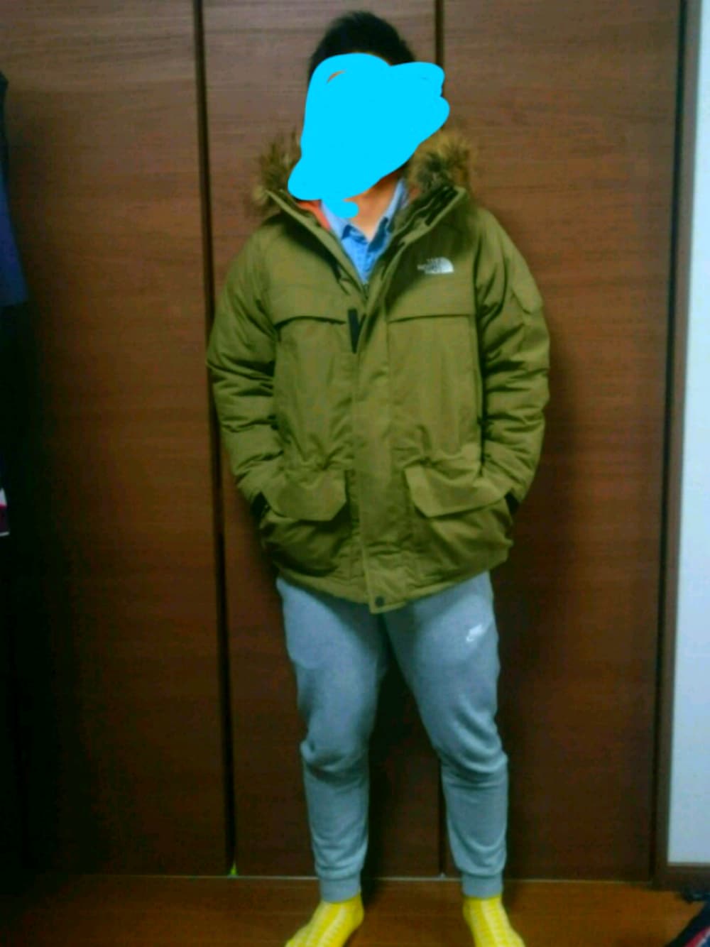 「ダル着、THE NORTH FACE」｜「THE NORTH FACEのアイテム（ダウンジャケット/コート、グリーン系）」を使った、さとさん（メンズ・170cm）の冬コーディネートの1枚目の写真