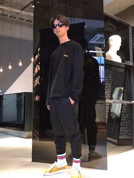「MYne（マイン）のアイテム（シューズ）」を使った、THE PHARCYDEさん（メンズ・175cm）の春コーディネート