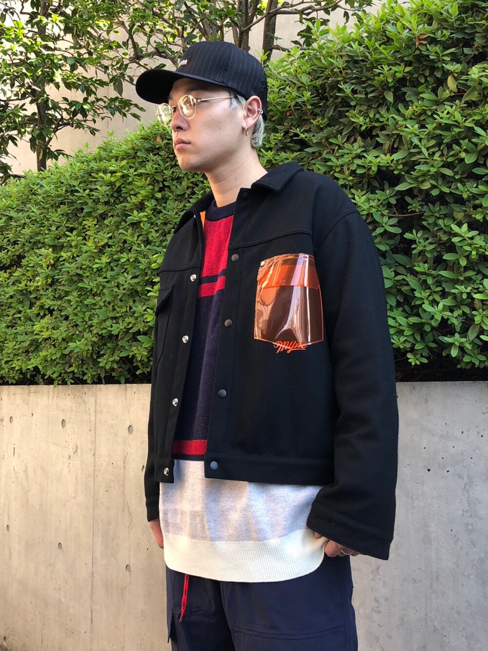 「MYNE、MYnebyidea、ブルゾン、ストリート、ストリートMIX、秋冬、アウター」｜「MYneの【MYne】クリアポケットトラッカージャケット/Clear pocket trucker jacket（その他アウター、ブラック系）」を使った、THE PHARCYDEさん（メンズ・175cm）の秋コーディネートの1枚目の写真