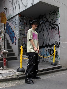 「MYne（マイン）のアイテム」を使った、THE PHARCYDEさん（メンズ・180cm）の秋コーディネート