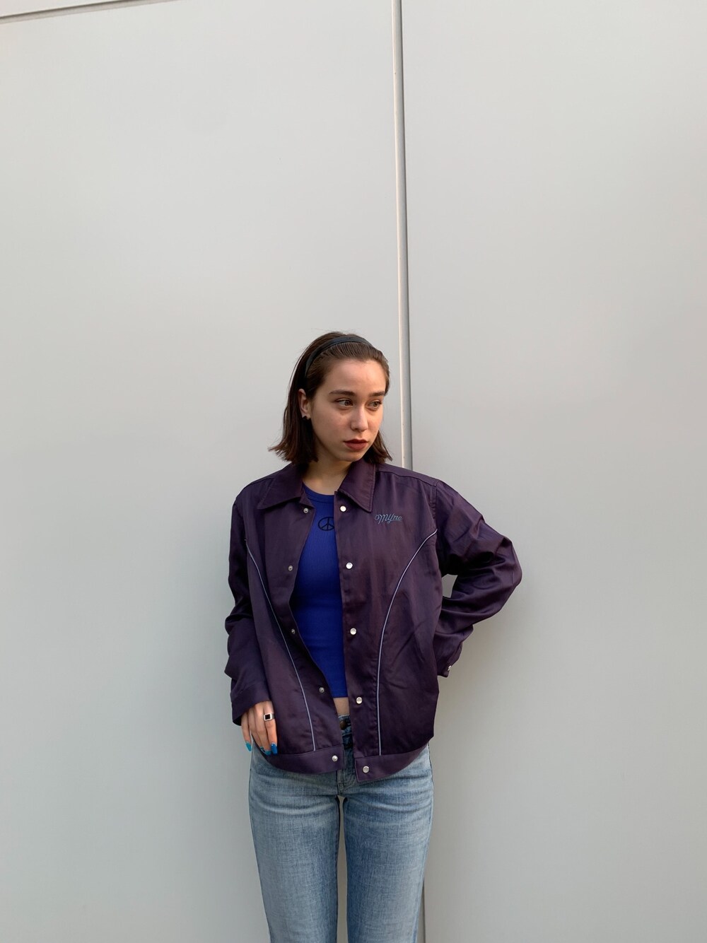 「MYNE、mynecodex、シャツスタイル、パープル、ウェスタンシャツ、ショート丈」｜「MYneの【MYne】 ウェスタンジャケット/Westan Jacket（ブルゾン、パープル系）」を使った、THE PHARCYDEさん（レディース・162cm）の春コーディネートの1枚目の写真