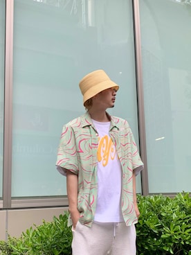 「MYne（マイン）のアイテム」を使った、THE PHARCYDEさん（メンズ・178cm）の春コーディネート
