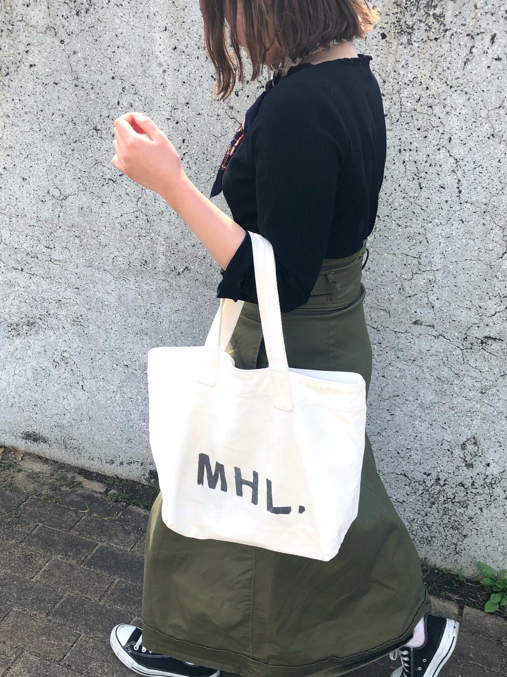 「春コーデ、オトナカジュアル、スカート、ootd、おしゃれさんと繋がりたい」｜「cepoのアイテム（スカート、グリーン系）」を使った、Moさん（レディース・160cm）の春コーディネートの1枚目の写真