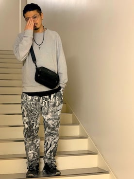 「DIESEL（ディーゼル）のアイテム（その他パンツ）」を使った、ブッチさん（メンズ・174cm）の春コーディネート