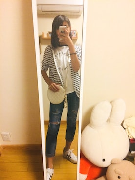 「GU（ジーユー）のアイテム（Tシャツ/カットソー、ホワイト系）」を使った、かほ🇰🇷さん（レディース・157cm）の秋コーディネート