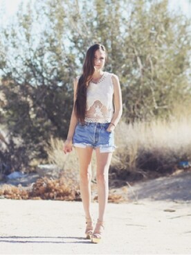 Bethany Strubleさんのコーディネート