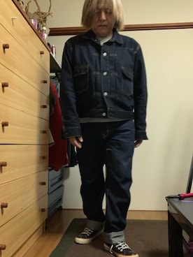 「EVISU（エヴィス）のアイテム（デニムパンツ、ブルー系）」を使った、kiyoさん（メンズ・157cm）の秋コーディネート