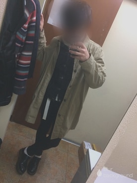 「アイテム（ステンカラーコート）」を使った、明河原ほのめさん（メンズ・170cm・10代）の春コーディネート