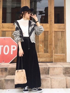 「Daniel Wellington（ダニエルウェリントン）の販売終了クラシックペティット アッシュフィールド32mm（アナログ腕時計）」を使った、micoronさん（レディース・167cm）の秋コーディネート