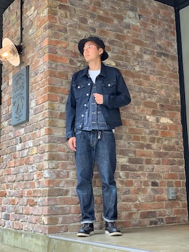 「SCHOTT」｜「アイテム（デニムジャケット）」を使った、chin shi iさん（メンズ・176cm）の秋コーディネート