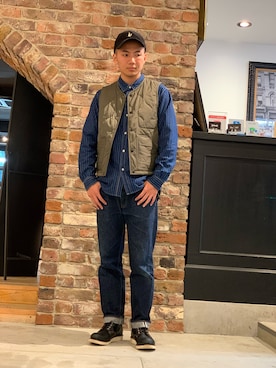 「schott(ショット)のアイテム(ベスト)」を使った、chin shi iさん(メンズ・176cm)の秋コーディネート