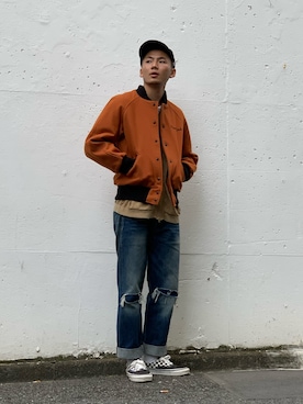 「黒スキニー」｜「アイテム（スタジャン）」を使った、chin shi iさん（メンズ・176cm）の冬コーディネート