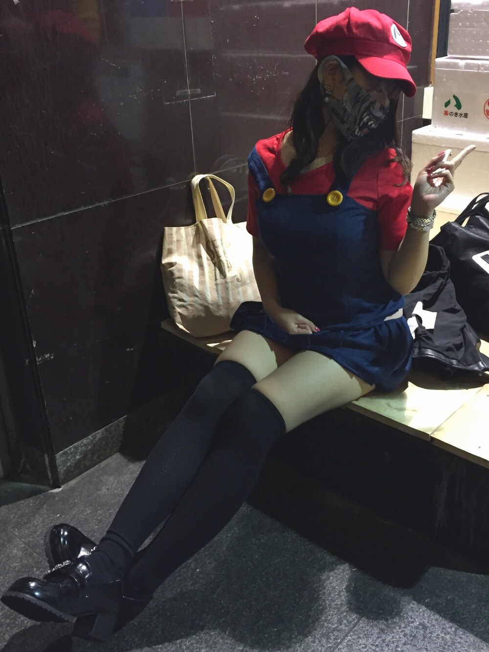 「halloween、マリオ、ハロウィン、コスプレ」｜「ど、ど、ど、どんき。のアイテム（ワンピース、ブルー系）」を使った、みそさん（レディース・156cm）の秋コーディネートの1枚目の写真