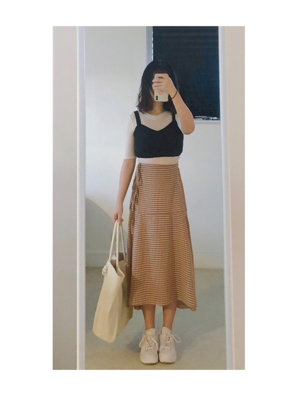 「rope mademoiselle、moussy」｜「MOUSSYのRIB KNIT BUSTIER（チューブトップ、ブラック系）」を使った、sen'sさん（レディース・155cm）の夏コーディネートの1枚目の写真