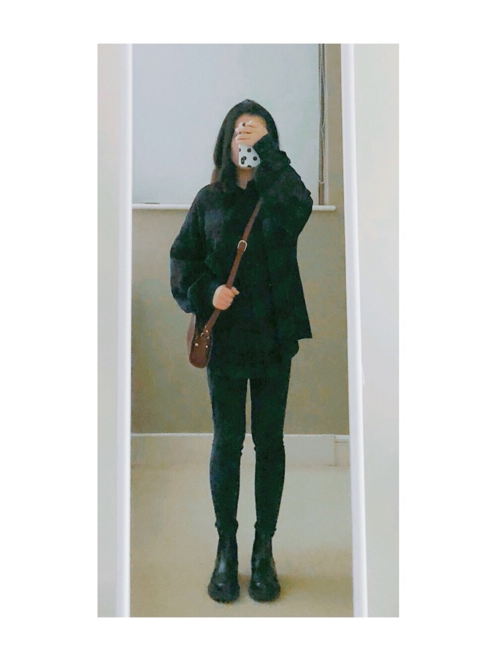 「MM6、A.P.C.、Dr.Martens、TOPSHOP」｜「MM6 Maison Margielaのアイテム（シャツ/ブラウス、グリーン系）」を使った、sen'sさん（レディース・155cm）の秋コーディネートの1枚目の写真