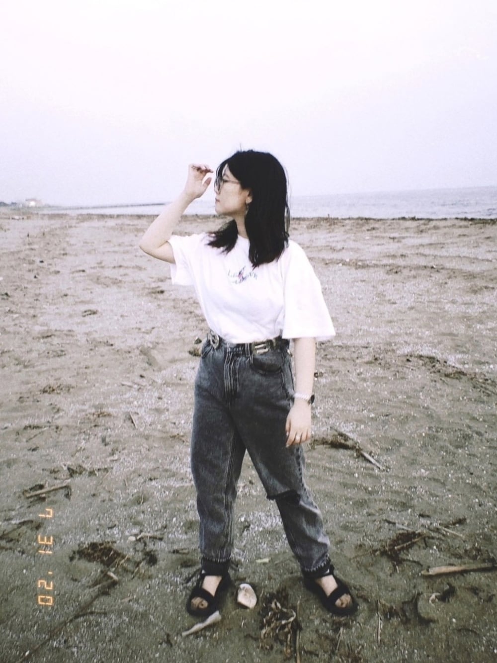 「海、花火、カジュアル、Left Alone、Tシャツ、Tシャツコーデ」｜「kutirのマット2セットリング（リング、シルバー系）」を使った、みさん（レディース・154cm）の夏コーディネートの1枚目の写真