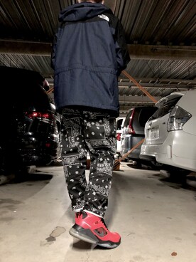 「秋のマイ旬スタイル」｜「アイテム（マウンテンパーカー）」を使った、ざまぜんたさん（メンズ・175cm）の秋コーディネート