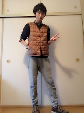 「アイテム（ダウンベスト）」を使った、白王子ゆーや@Twitchさん（メンズ・175cm・20代）の秋コーディネート