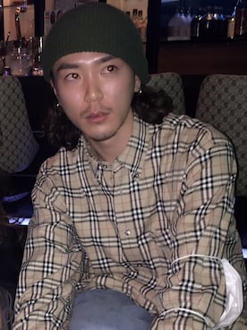 「バーバリー」｜「アイテム（ニットキャップ/ビーニー）」を使った、GOMAFU【singer】さん（メンズ・175cm）の冬コーディネート