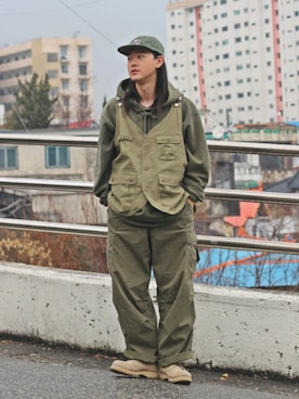 「khaki」｜   bb_stgさん（メンズ・171cm）の冬コーディネート