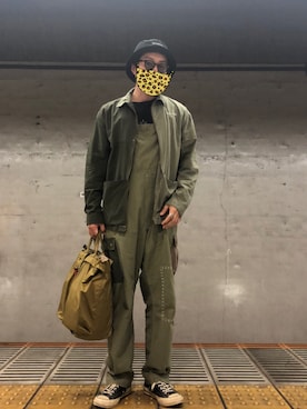 「outfit」｜「アイテム（サロペット/オーバーオール）」を使った、macoさん（メンズ・180cm）の春コーディネート